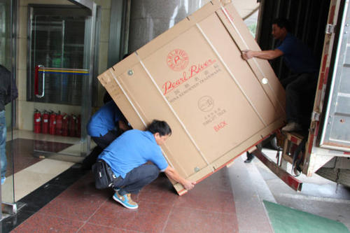 陈巴尔虎钢琴贵重工艺品无忧运